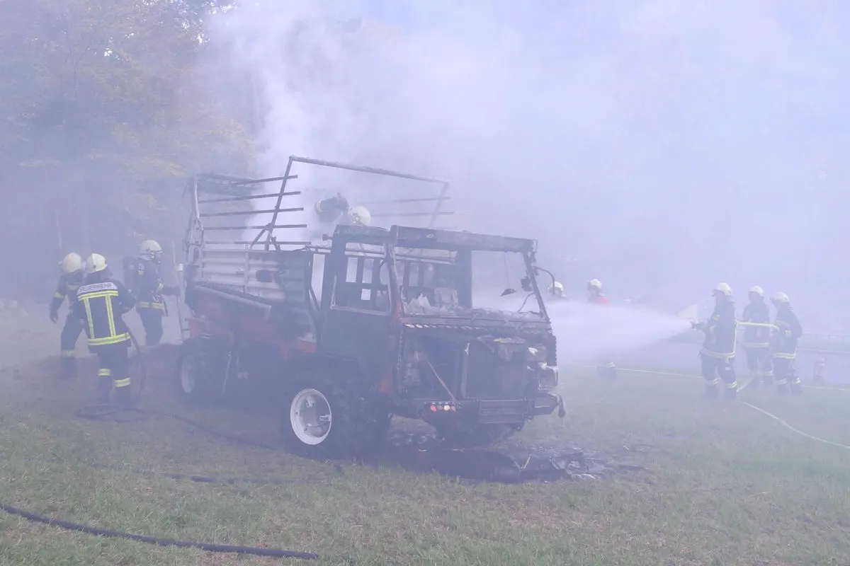Muotathal SZ - Motorkarren fängt Feuer