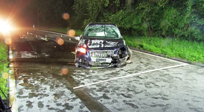 Spektakulärer Unfall in Fläsch