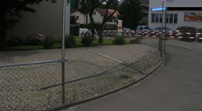 Fahrerflucht in Binningen