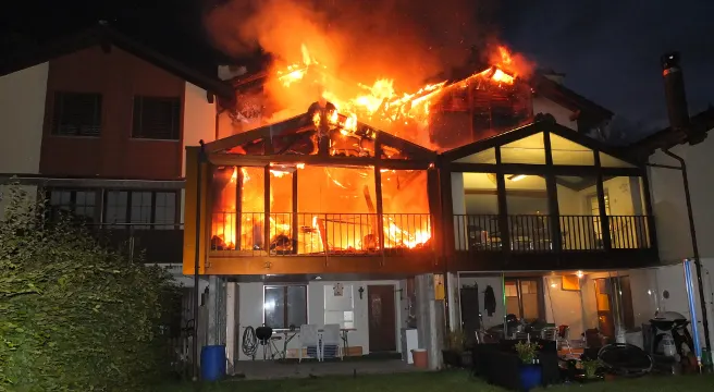 Uetliburg: In diesem Flammenmeer starb eine Frau!