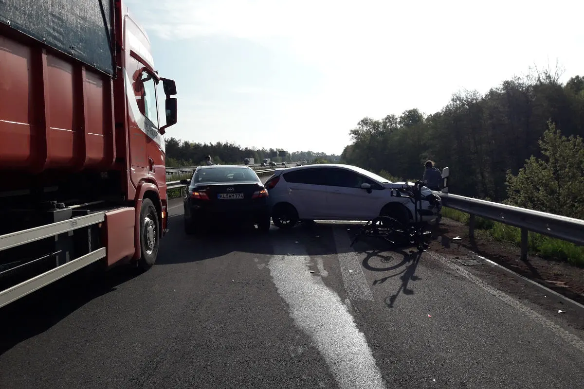 Ramstein-Miesenbach – Unfall bei Auffahrt auf die Autobahn A6