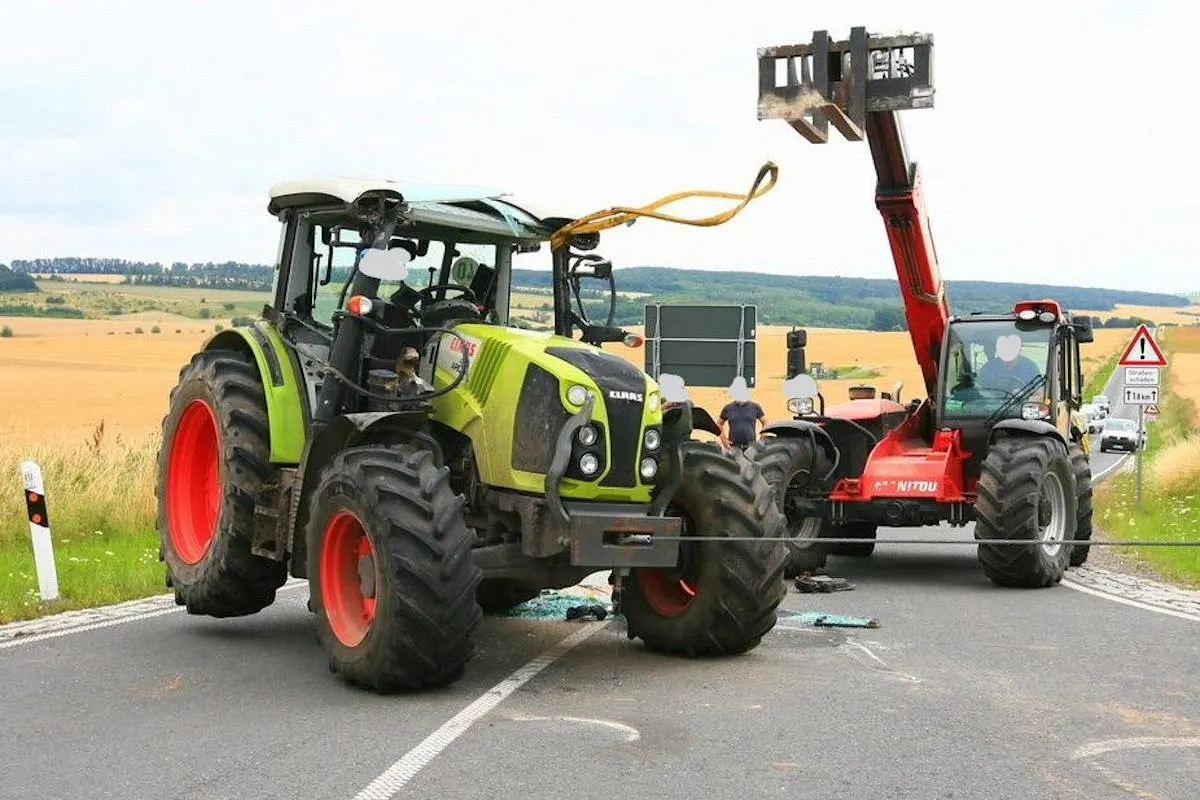 Allmenhausen – Traktor zur Seite gekippt, Fahrer verletzt