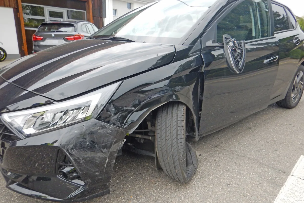 Unfall in Amriswil TG - 18-Jährige gerät mit dem Auto auf die Gegenfahrbahn