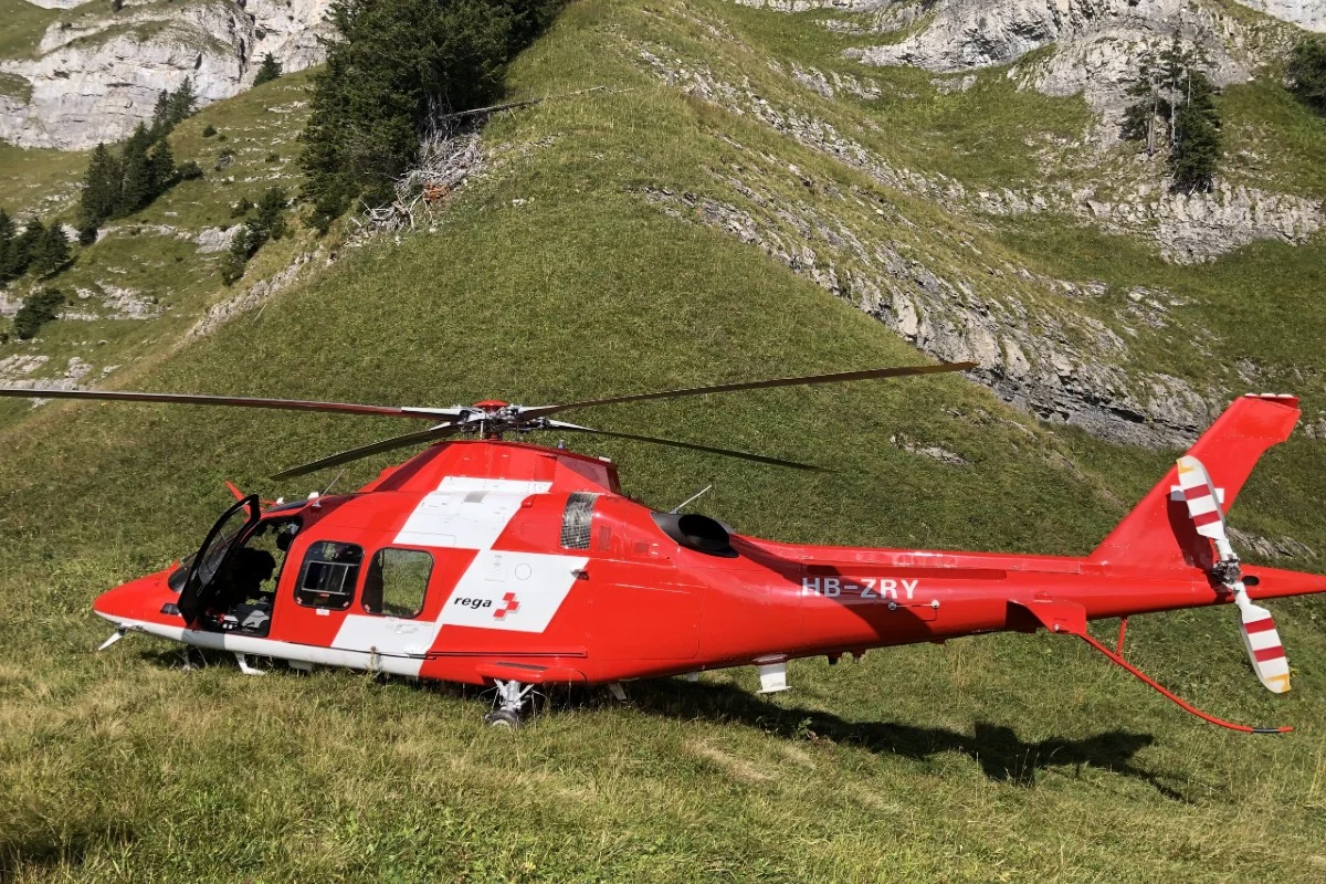 Walenstadtberg SG - Wingsuitpilot prallt in Bergmassiv und verunglückt tödlich