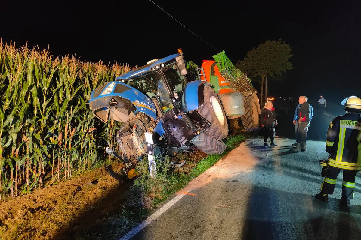 Kleve-Keeken – Pkw kollidiert mit Traktor