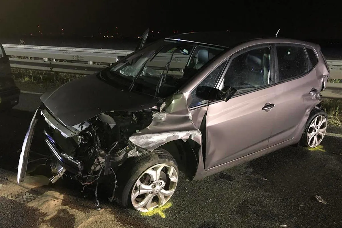 B47 Worms - Vollsperrung nach Unfall auf der Bundesstraße