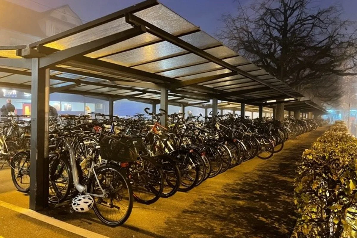 Uster ZH - Fahrradkontrollen am Morgen früh durchgeführt
