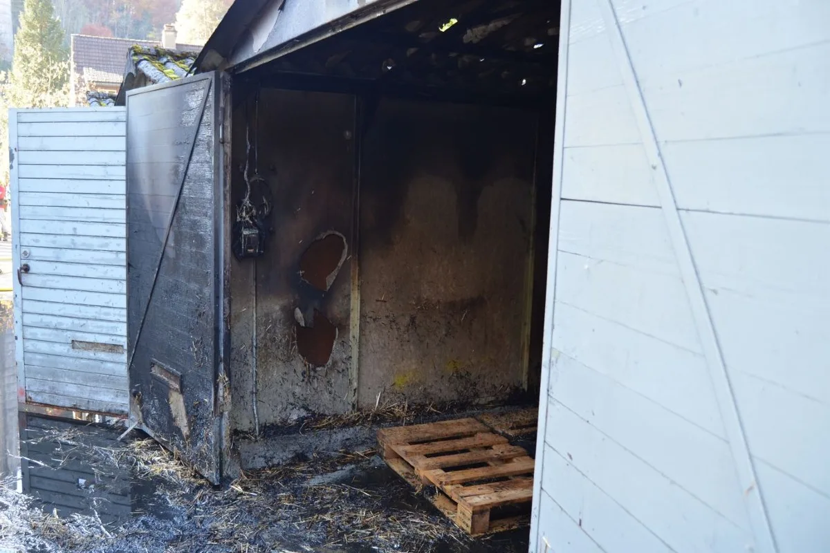 Stein AR - Brand in einer Garage