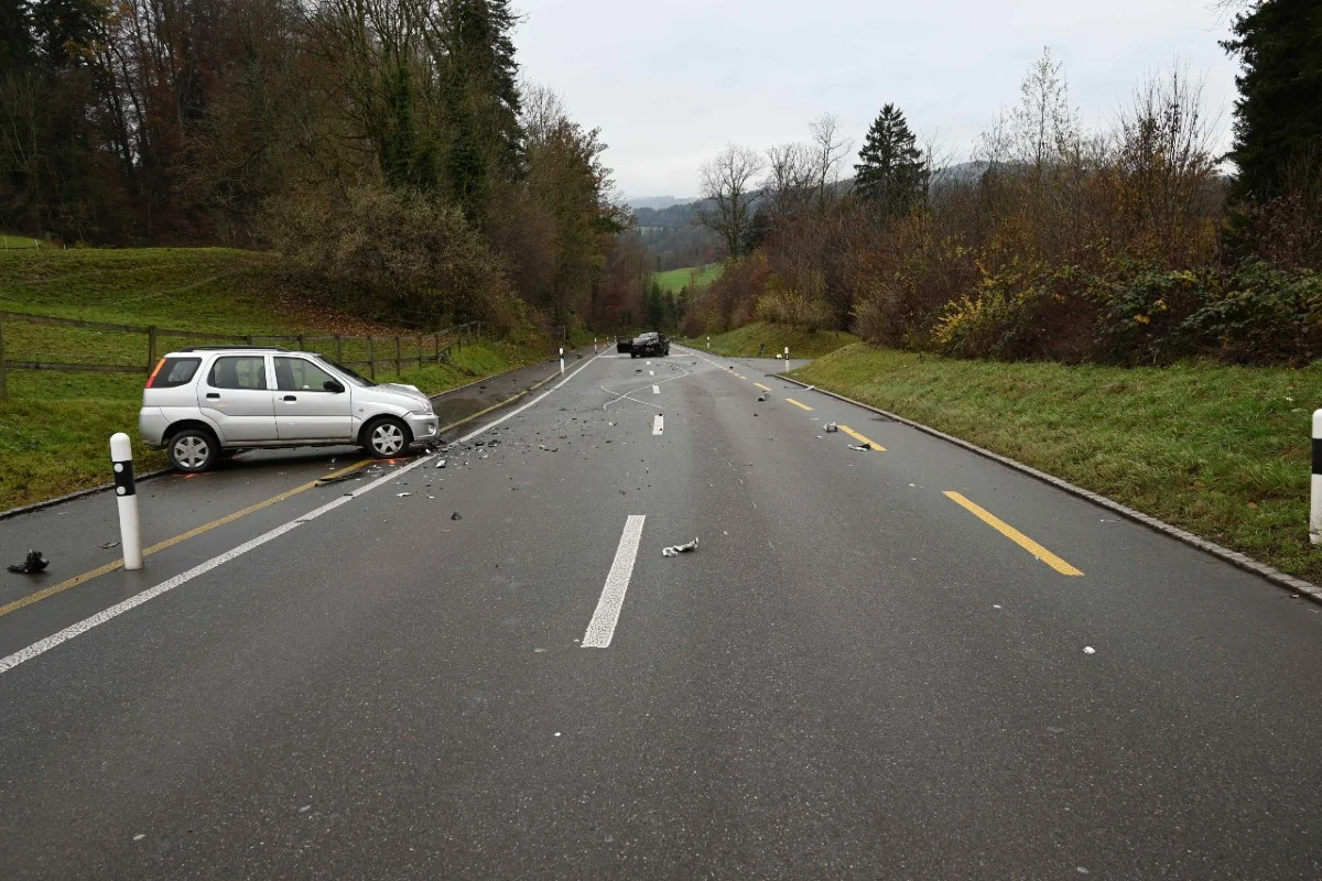  Wittenbach SG - 37-Jähriger verliert Kontrolle über Auto