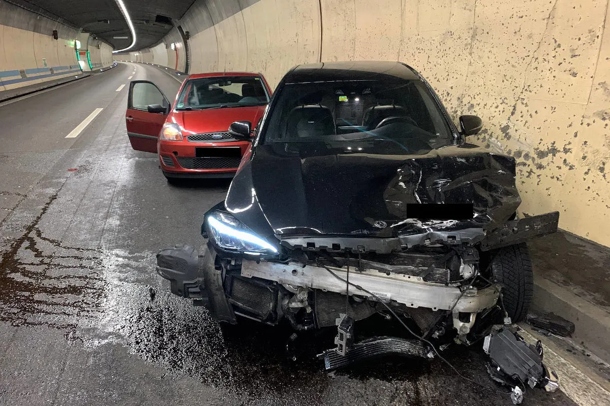 Raser im Gubristtunnel - Mit 229 km/h gerast und danach schweren Verkehrsunfall verursacht!
