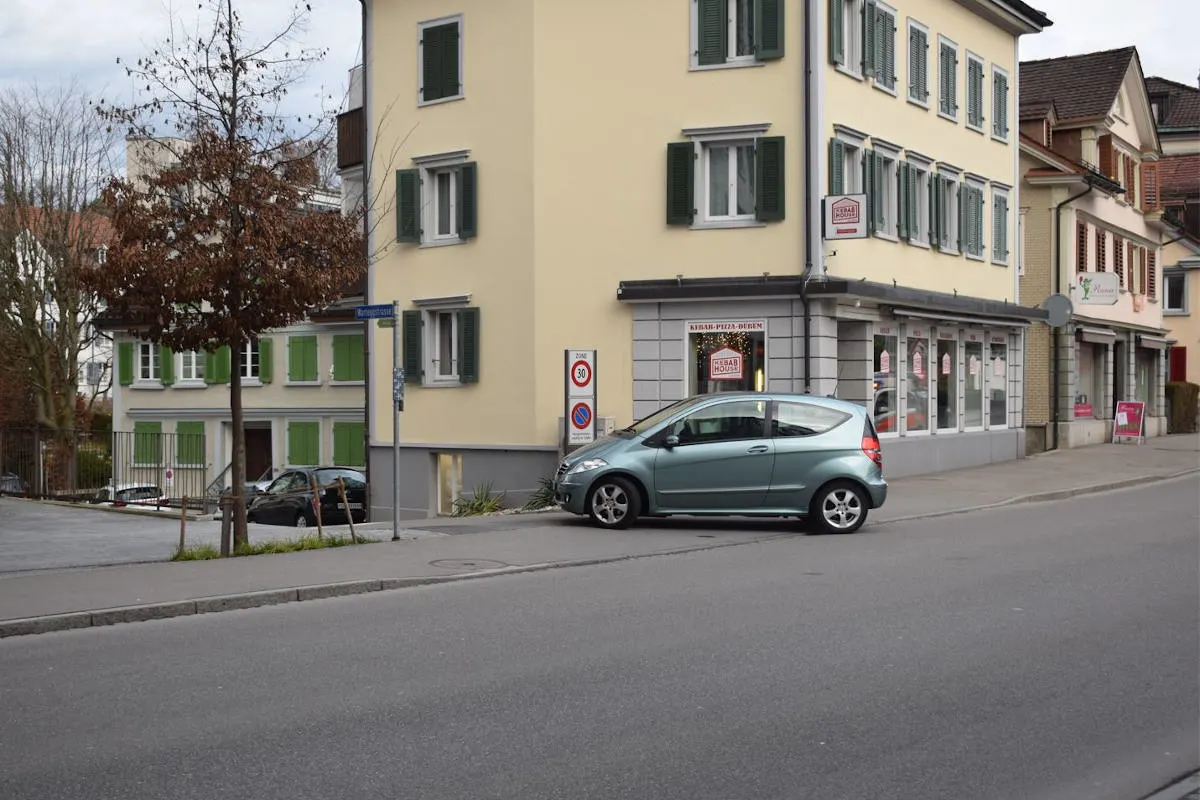 Herisau AR – Kollision mit Fussgängerin