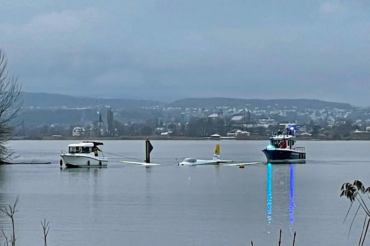 Wangen SZ – Flugzeug beim Start in See gestürzt