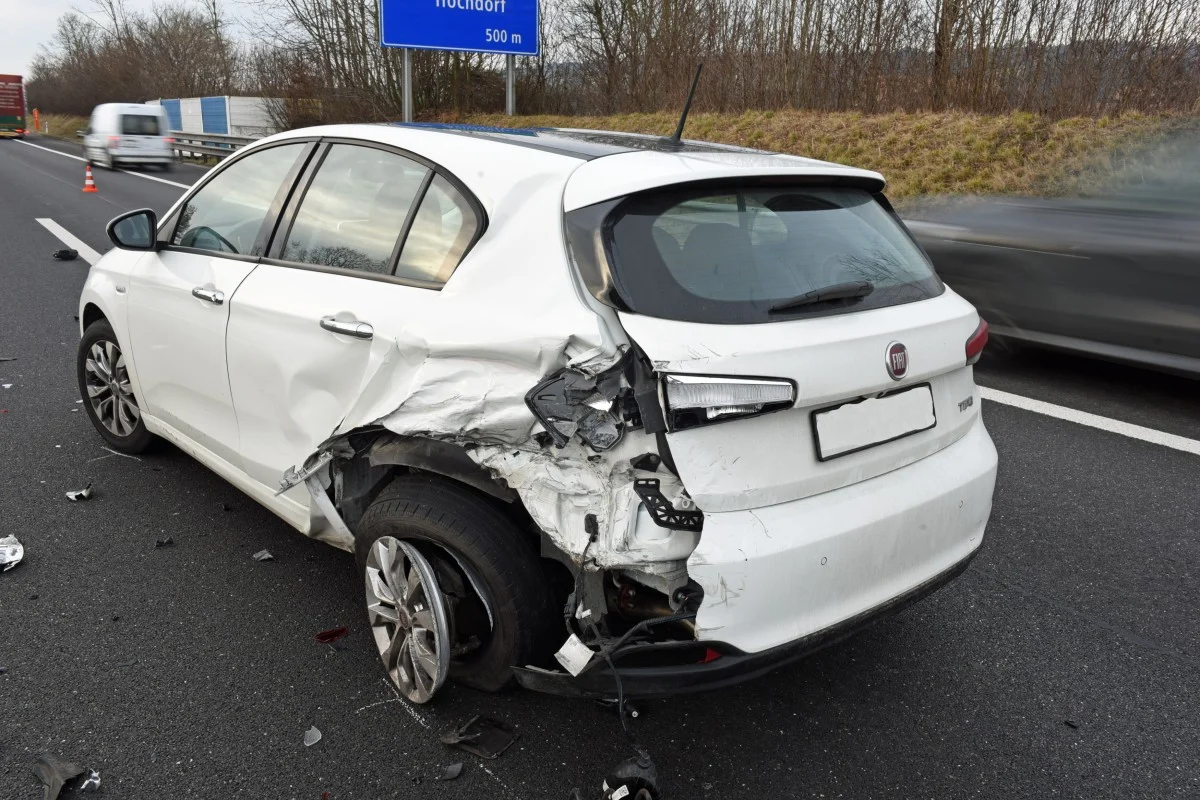 Sempach LU - 50'000 Franken Sachschaden nach Kollision auf der Autobahn A2