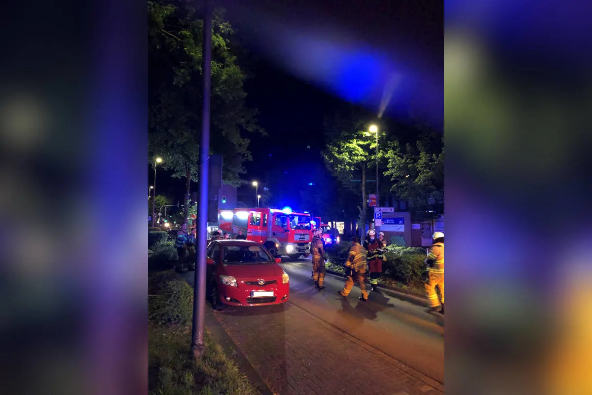 Bergisch Gladbach – Brand in Wohn- und Pflegekomplex im Stadtteil Refrath