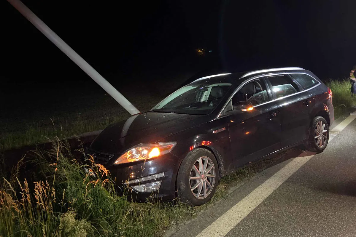Bad Zurzach AG – Betrunken gegen Strassenlaterne gekracht