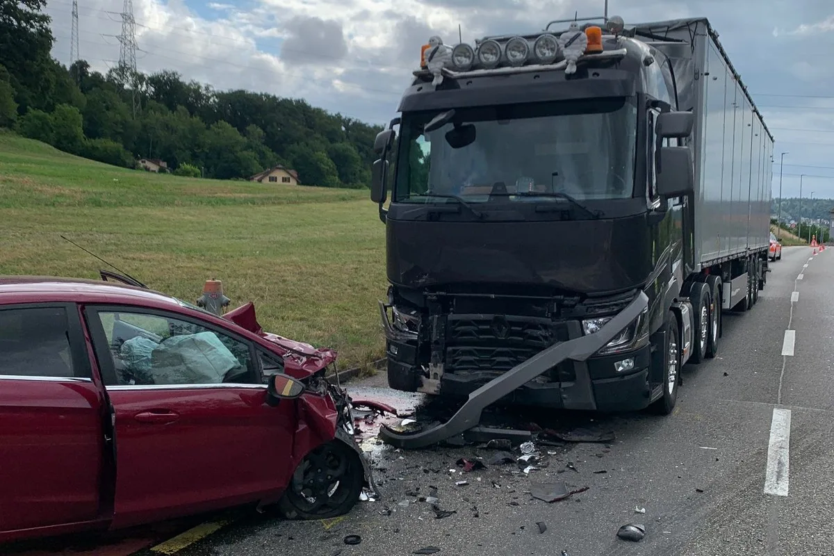 Niedergösgen SO - Schrecklicher Verkehrsunfall mit dramatischem Ausgang