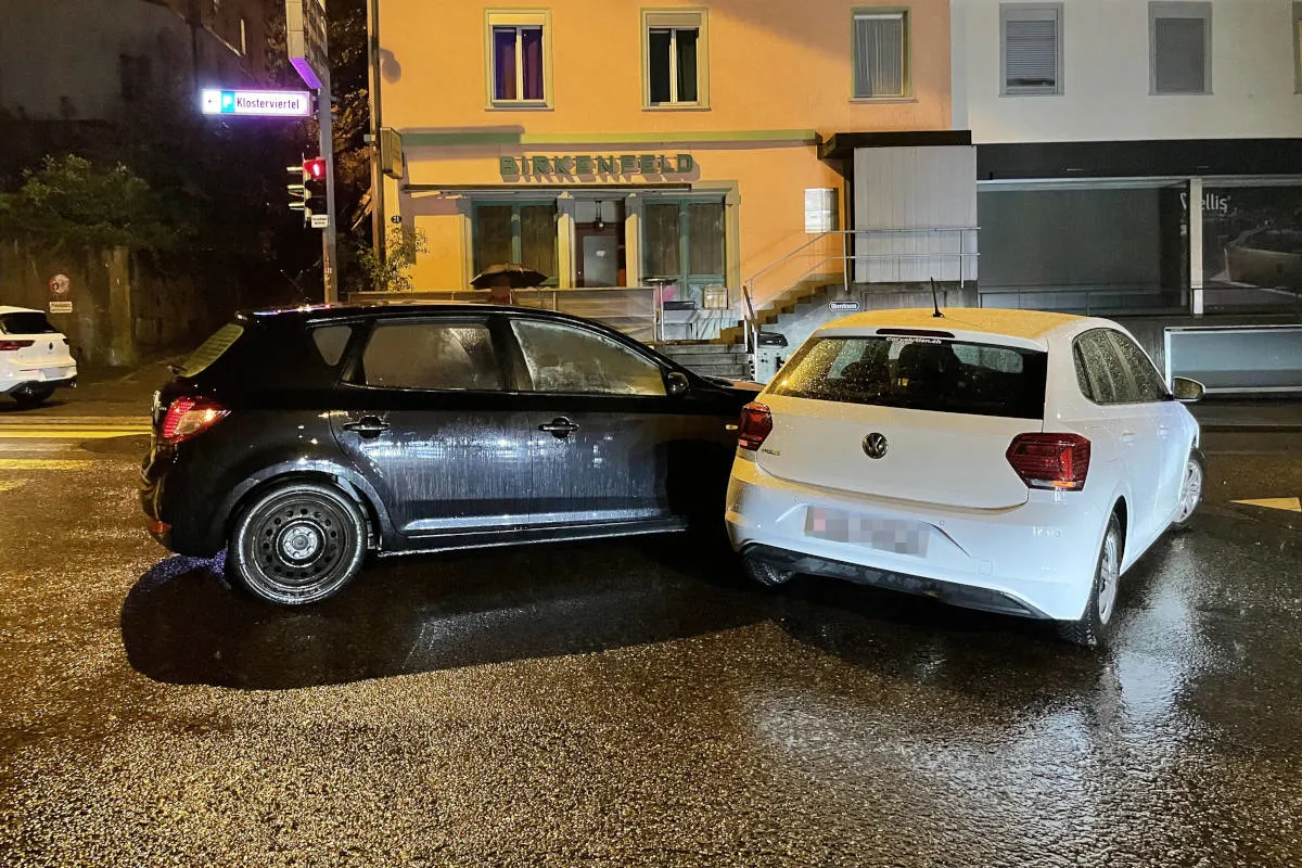 Stadt St. Gallen – Zwei verletzte Personen nach Kollision
