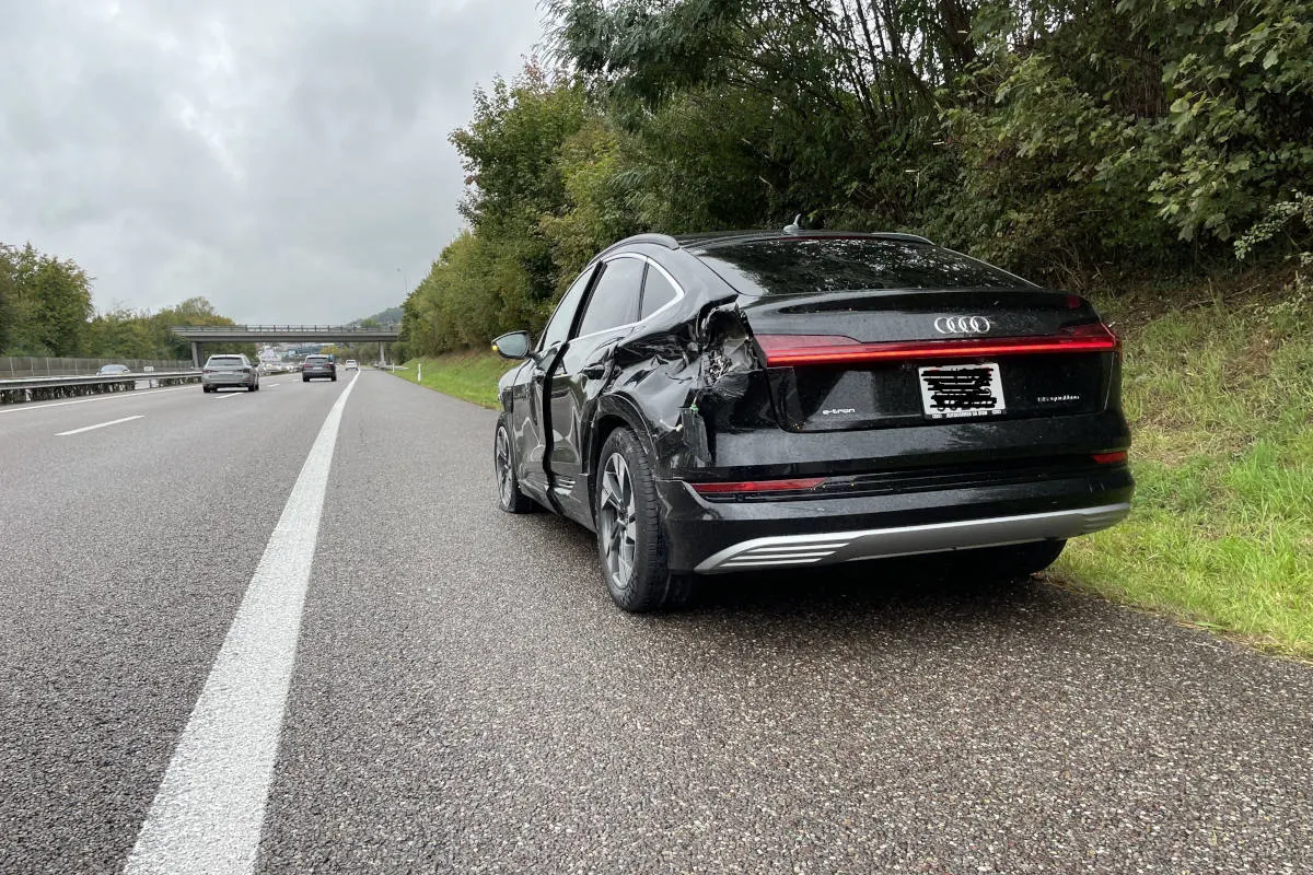 A1 Safenwil AG – Heftige Kollision beim Spurwechsel