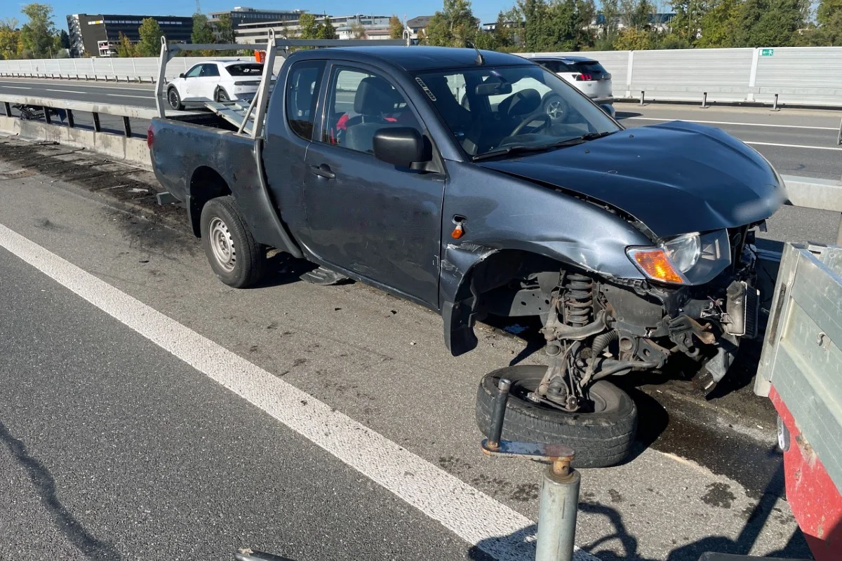Unfall in Rothenburg LU – Beim Selbstunfall auf der A2 ist Sachschaden entstanden