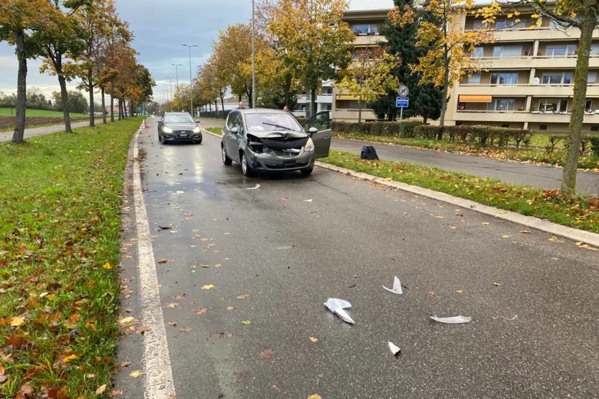 Uster ZH – Auffahrkollision fordert hohen Sachschaden