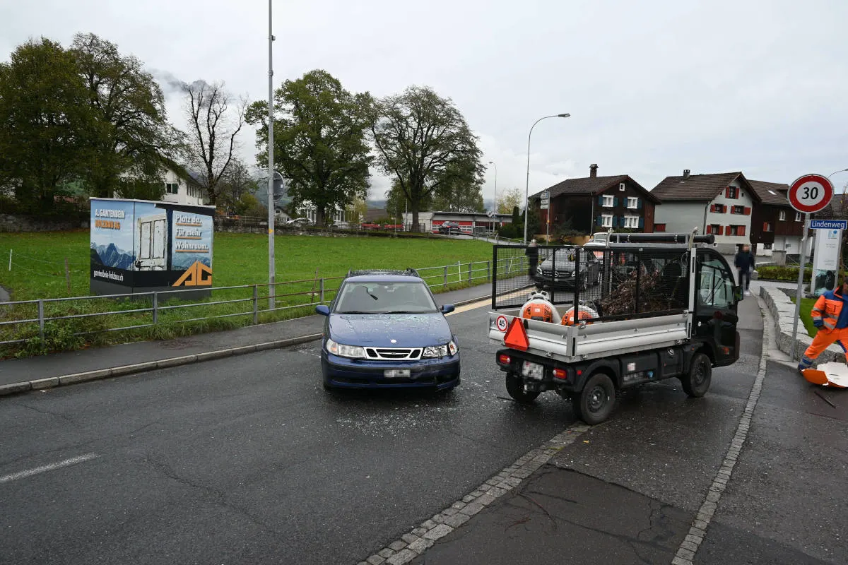 Grabs SG – Beim Abbiegen in Lieferwagen gekracht