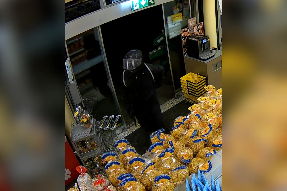 Wilchingen SH – Zeugen gesucht nach bewaffnetem Raubüberfall auf Lebensmittelgeschäft