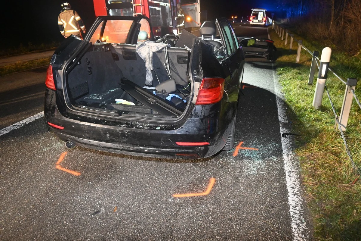 Schaan FL - Linienbus prallt in BMW