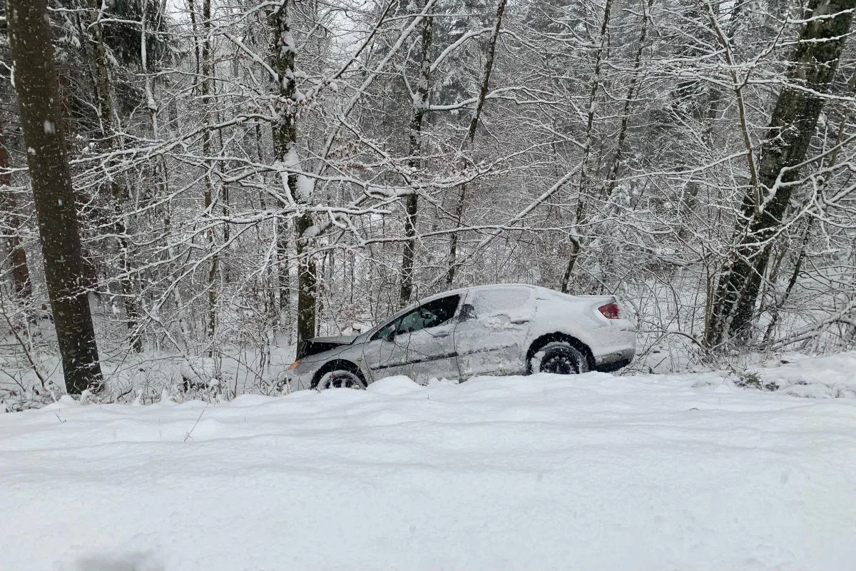 Kanton Neuenburg – Schneefall führt zu rund 20 Verkehrsunfällen im ganzen Kanton