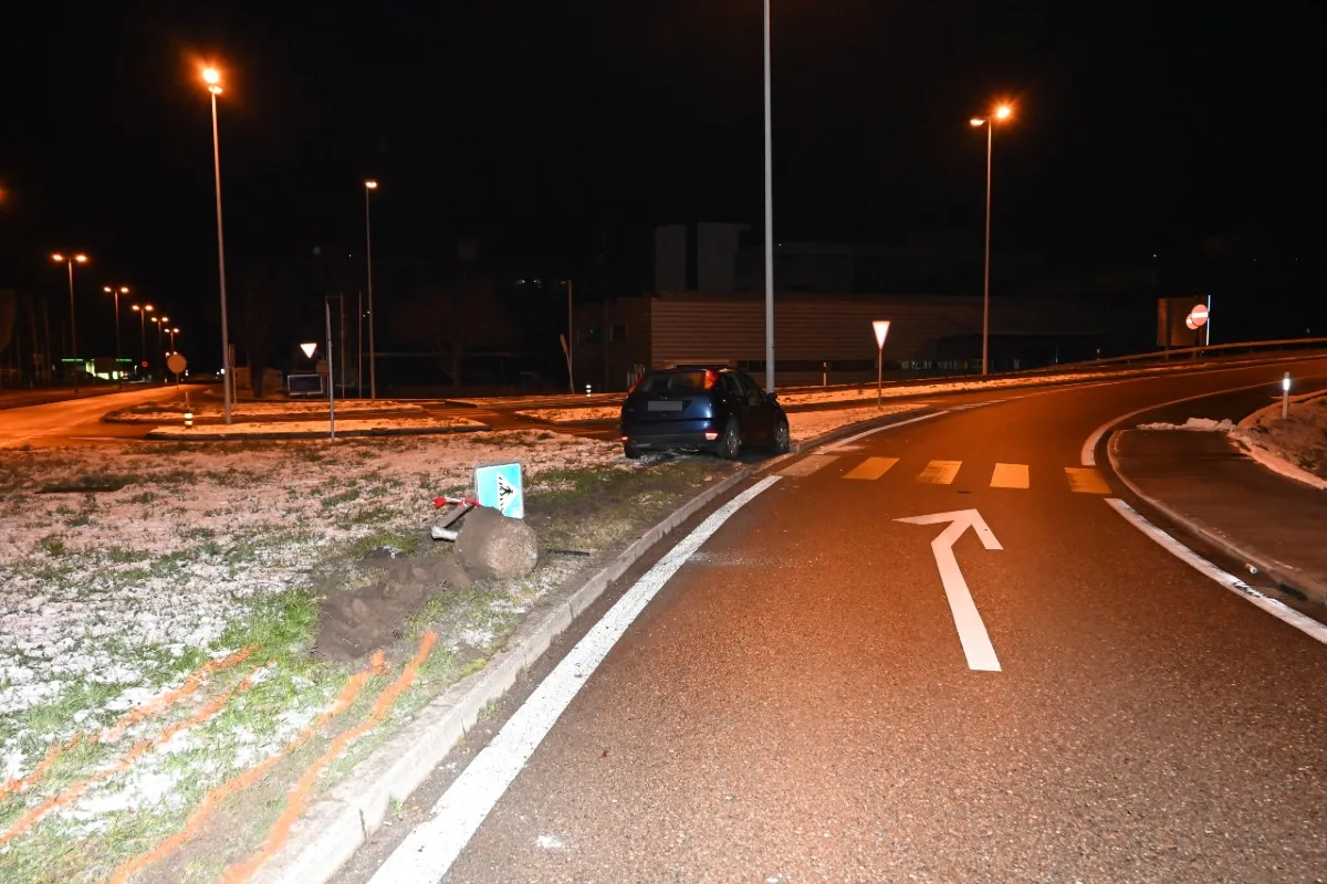 Unfall in Oberbüren SG - Autofahrerin fahrunfähig verunfallt