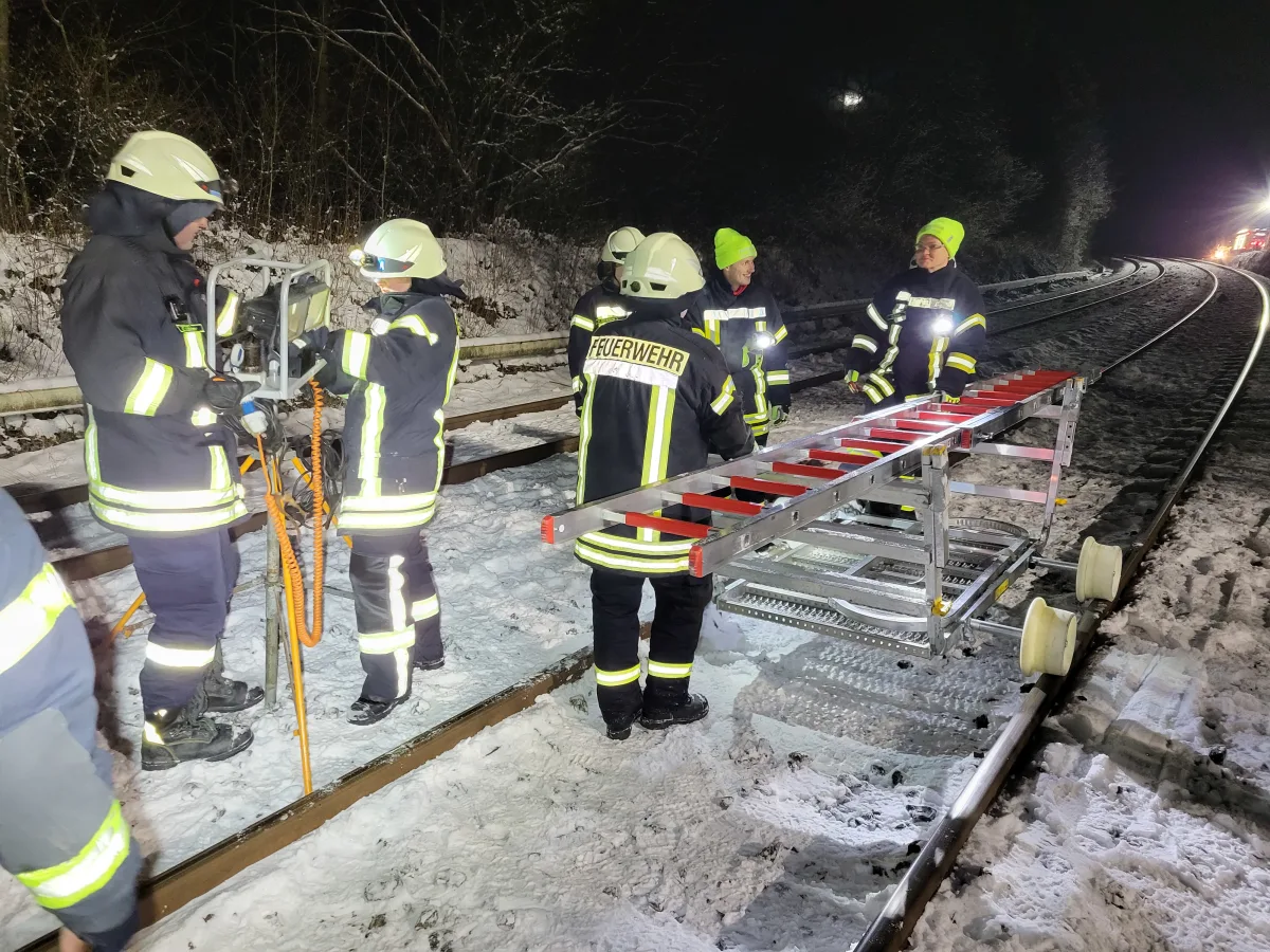 Olsberg – Zug wegen technischem Defekt evakuiert