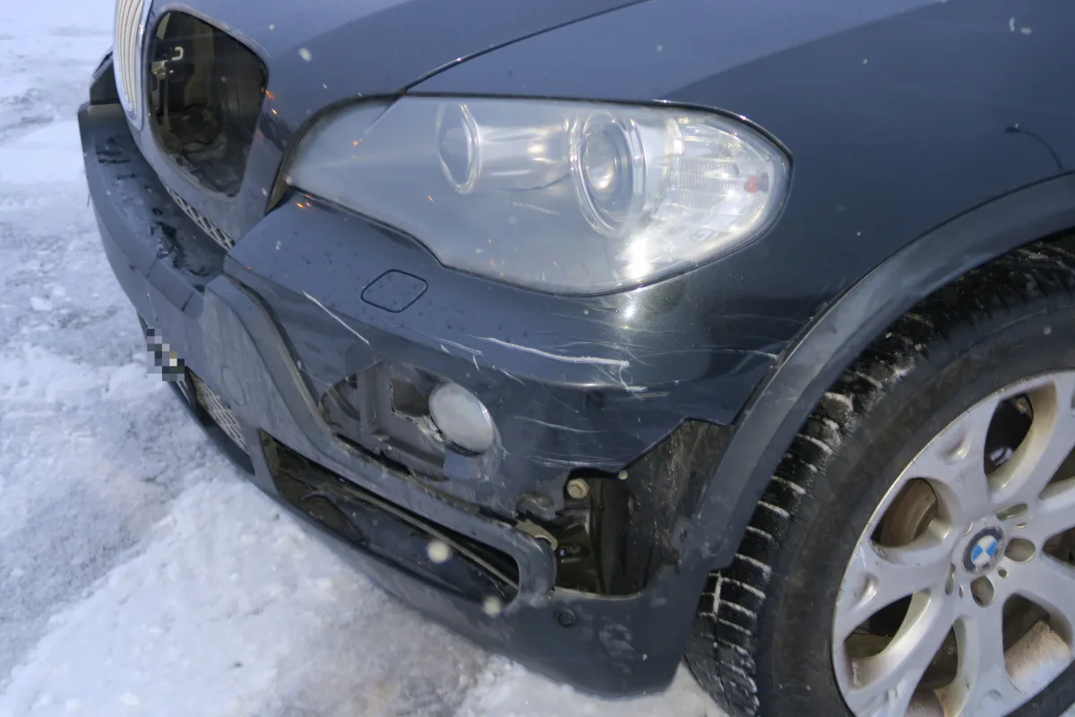Kanton Glarus – Mehrere Unfälle mit Sachschaden auf schneebedeckten Strassen