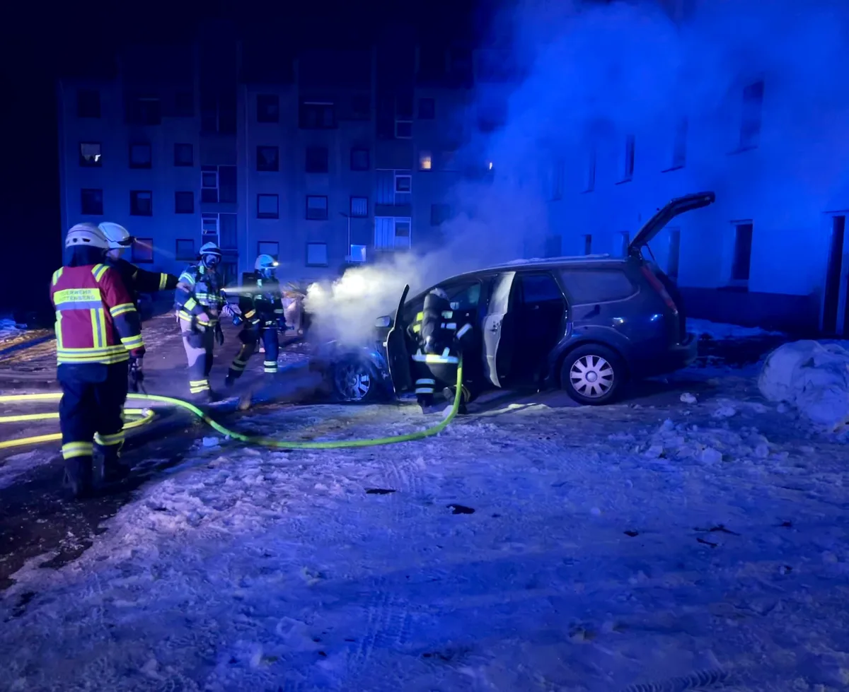 Plettenberg – Mehrere Fahrzeugbrände im Ortsteil Ohle
