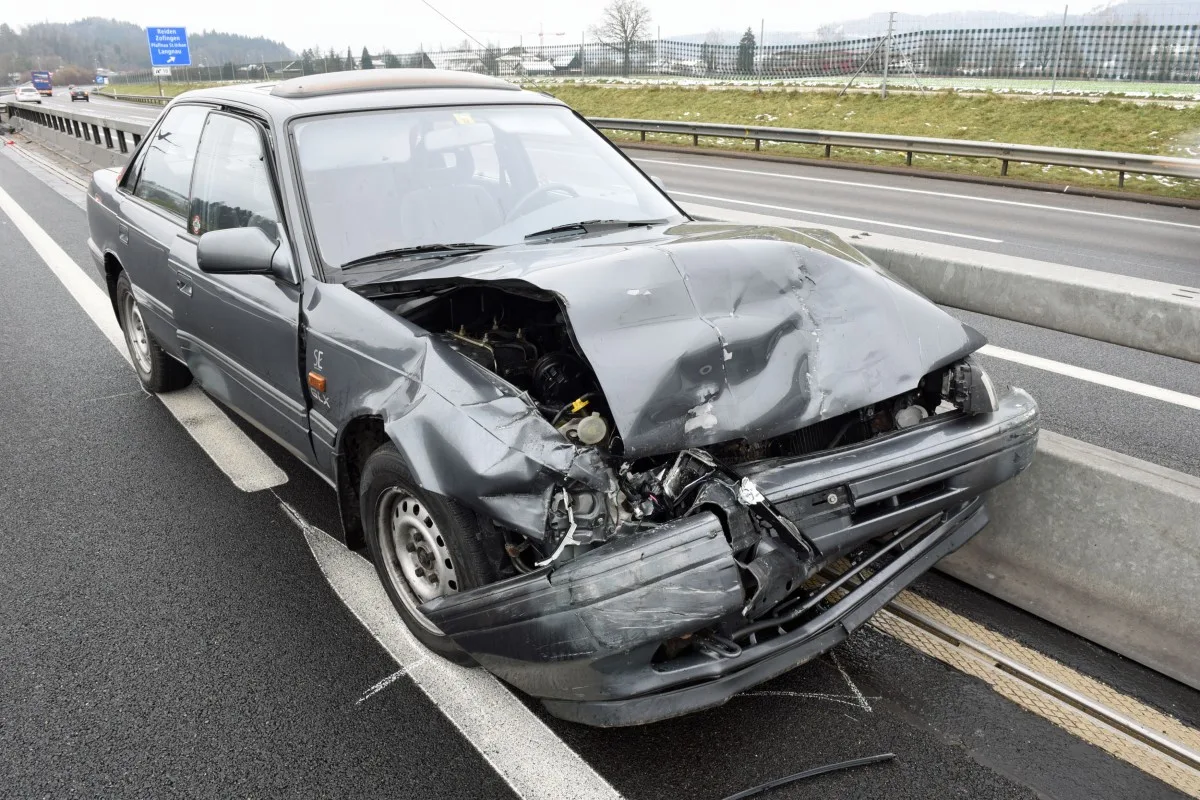 Reiden LU - Kollision mit zwei Verletzten – Autobahn knapp 2 Stunden gesperrt