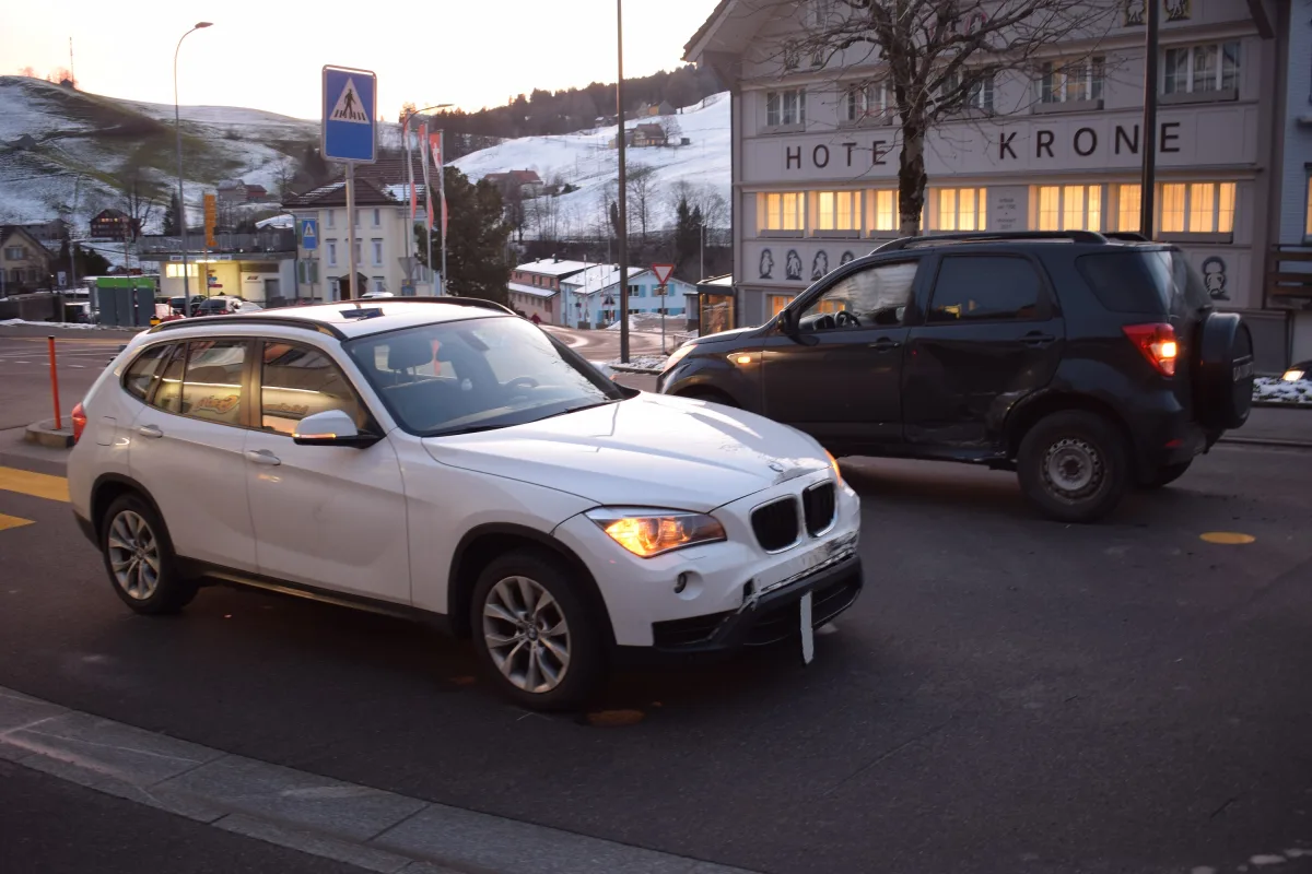 Kanton AR – Verkehrsunfälle am Freitag auf Ausserrhoder Strassen