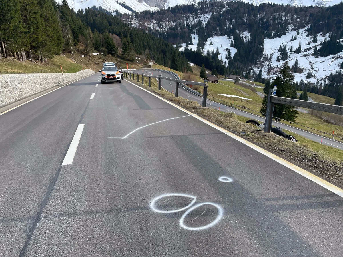 Mehrere Verkehrsunfälle in Appenzell Ausserrhoden: Hoher Sachschaden und Verletzte