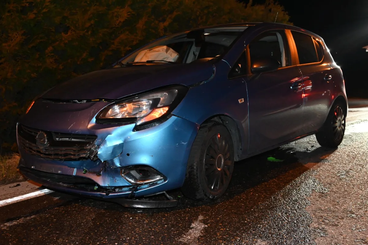  Gommiswald SG - Motorradfahrer nach Frontalkollision  mit Opel verletzt