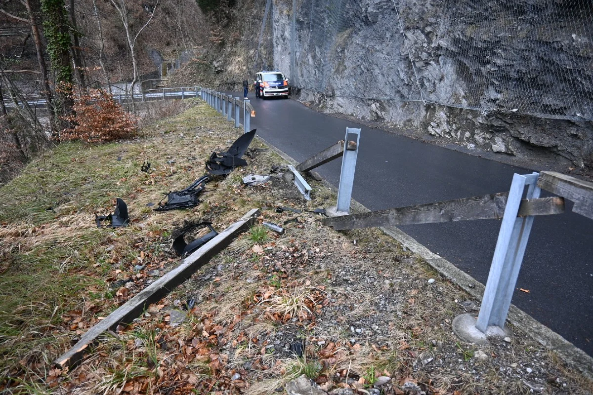 Triesenberg FL - Selbstunfall auf der Schlossstrasse