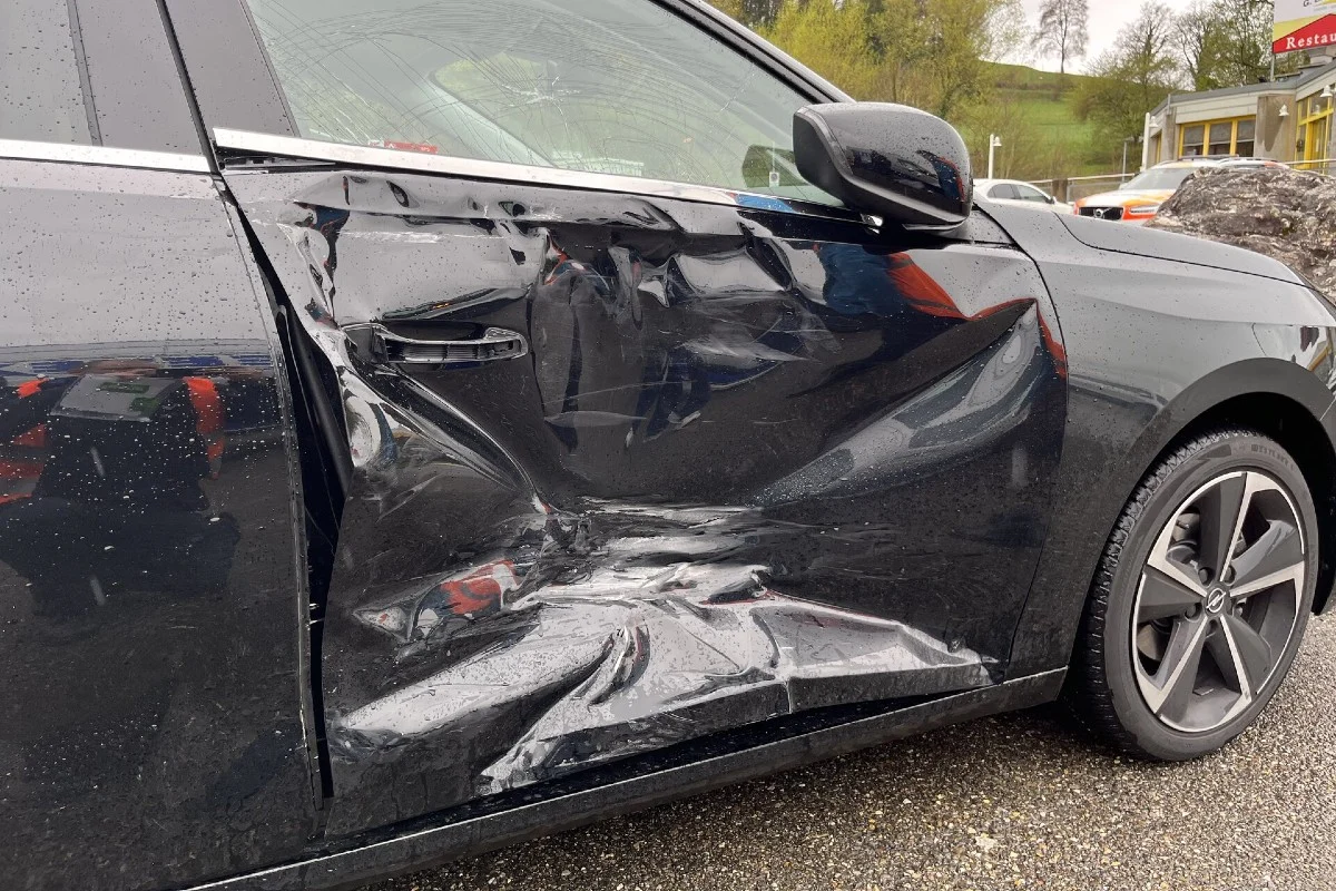 Thayngen SH - Unfall zwischen Lieferwagen und Auto
