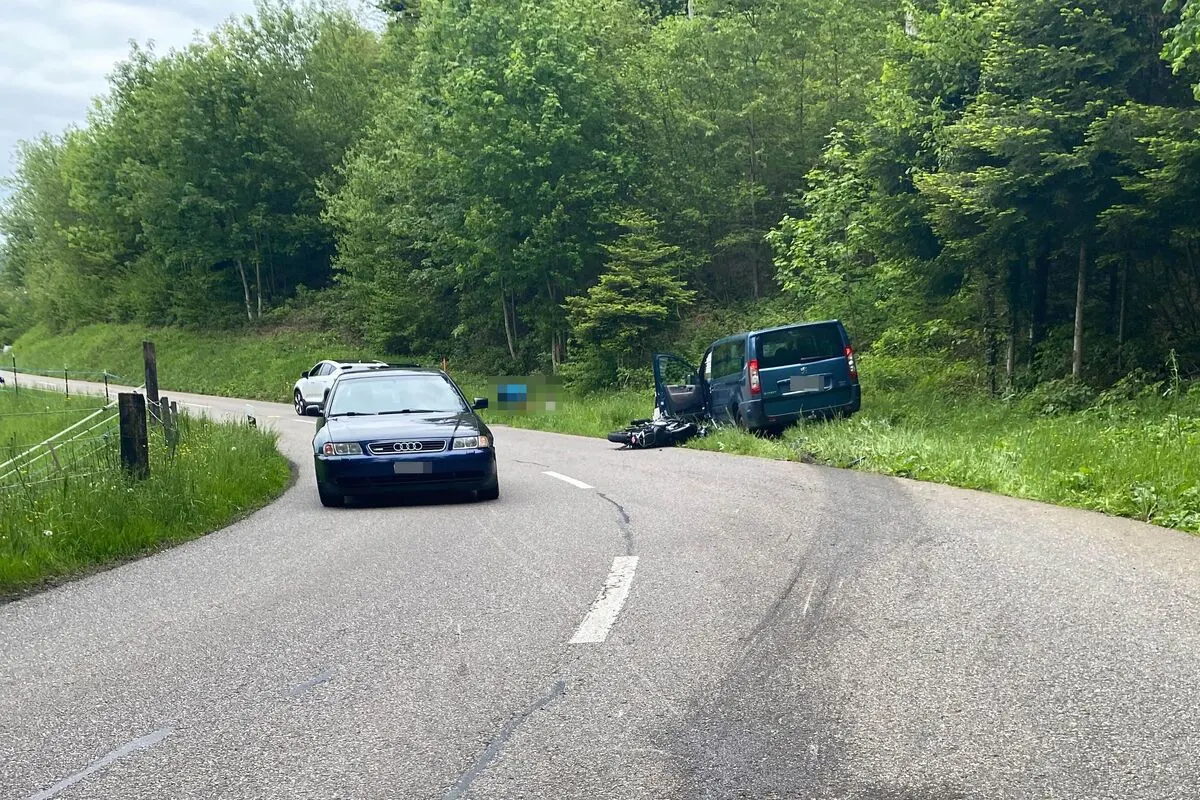 Büsserach SO - Motorradlenker nach Kollision schwer verletzt 