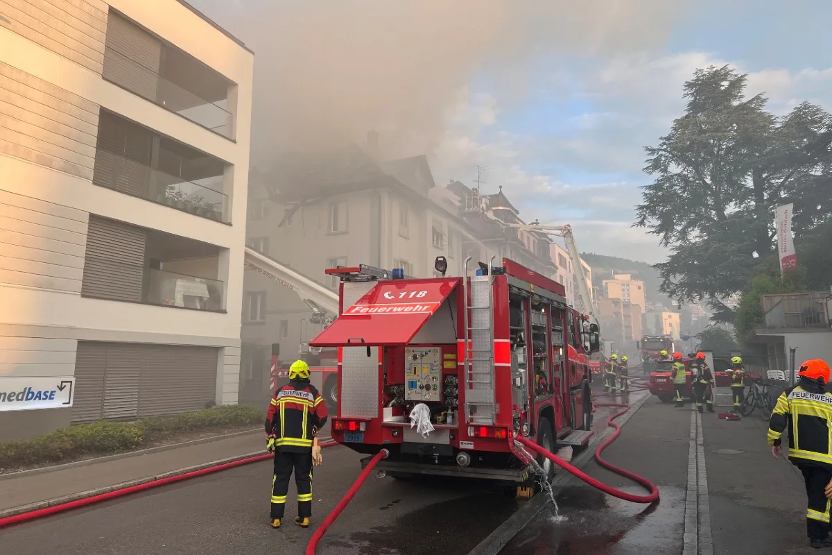 Rorschach SG - Mehrfamilienhaus in Flammen