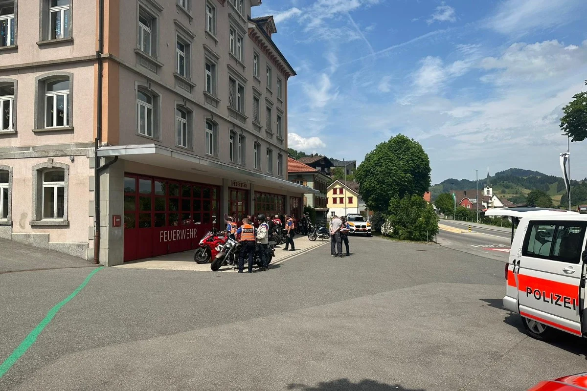 Gais / Urnäsch AR - Technische Verkehrskontrollen durch die Polizei und das Strassenverkehrsamt