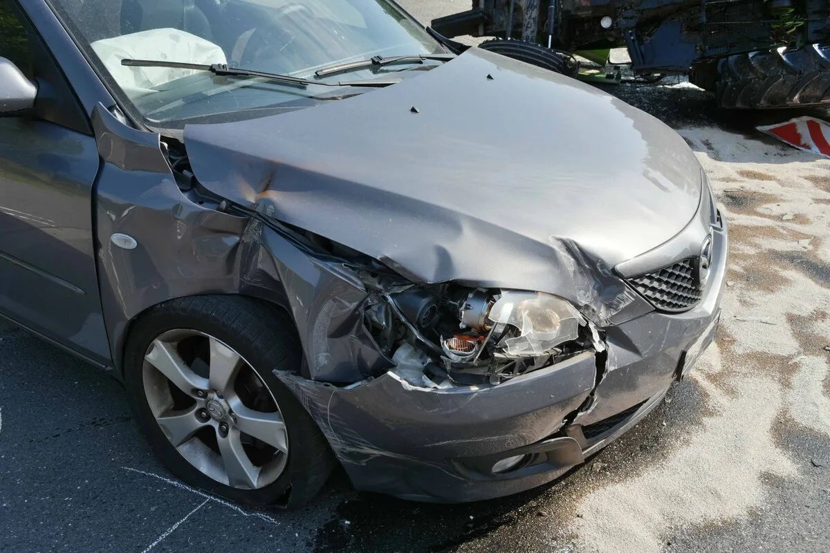 Unfall gestern in Emmenbrücke LU - Mit einem Traktor kollidiert