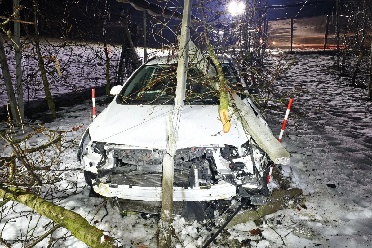 Dagmersellen LU - Alkoholisierter Autofahrer verursacht Selbstunfall - Führerschein weg