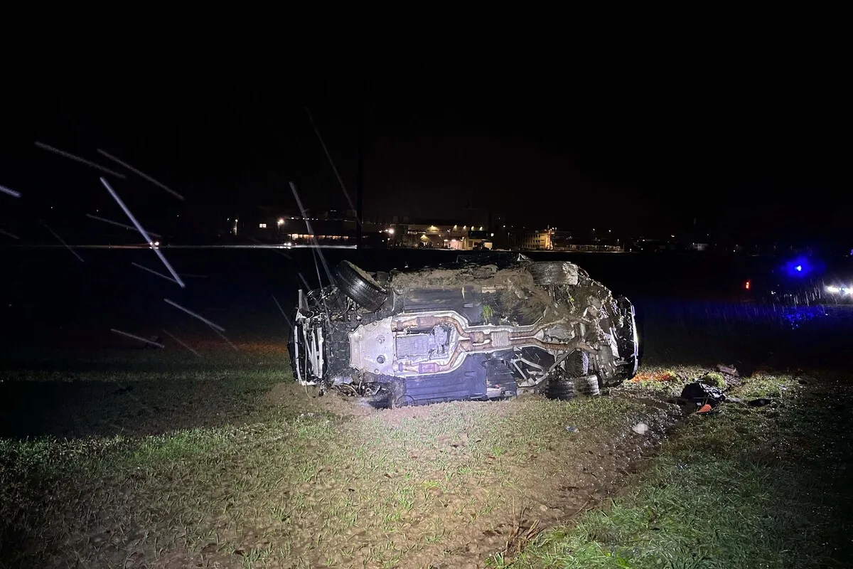 Autobahn A1 / Suhr AG - BMW X5 nach Unfall komplett demoliert