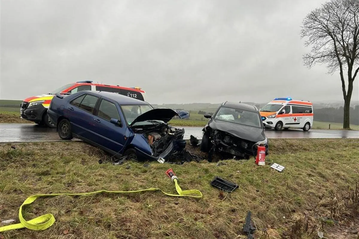 Auw bei Prüm RP - Verkehrsunfall fordert mehrere Verletzte