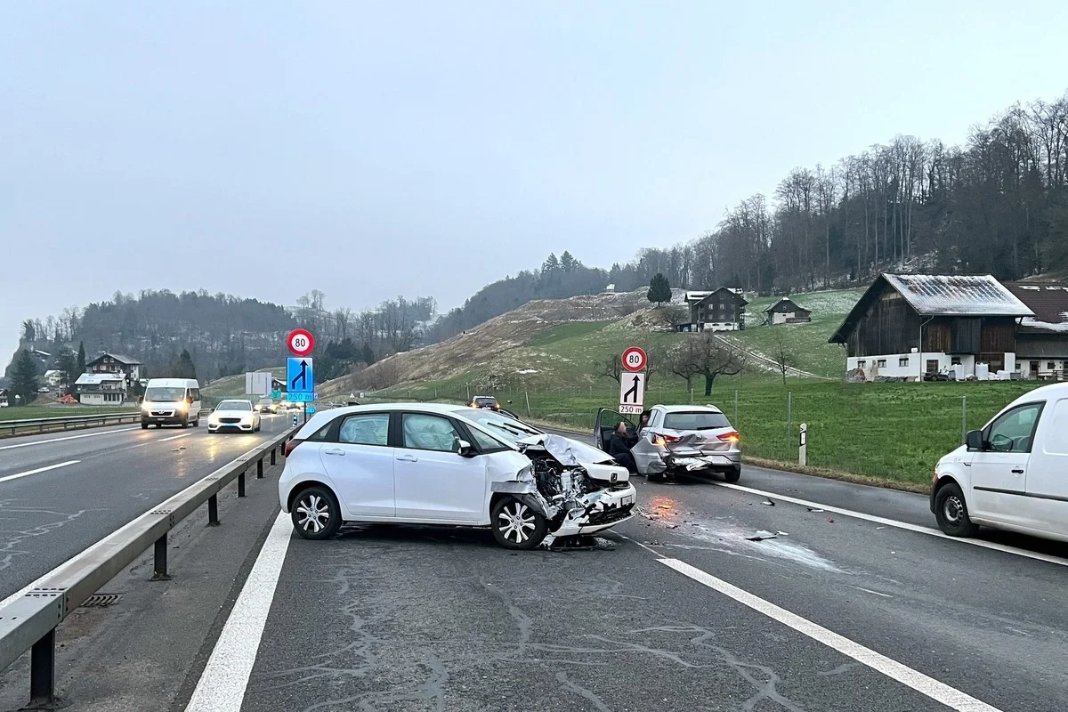  A8/Sarnen OW - Vollsperrung der A8 nach Unfall