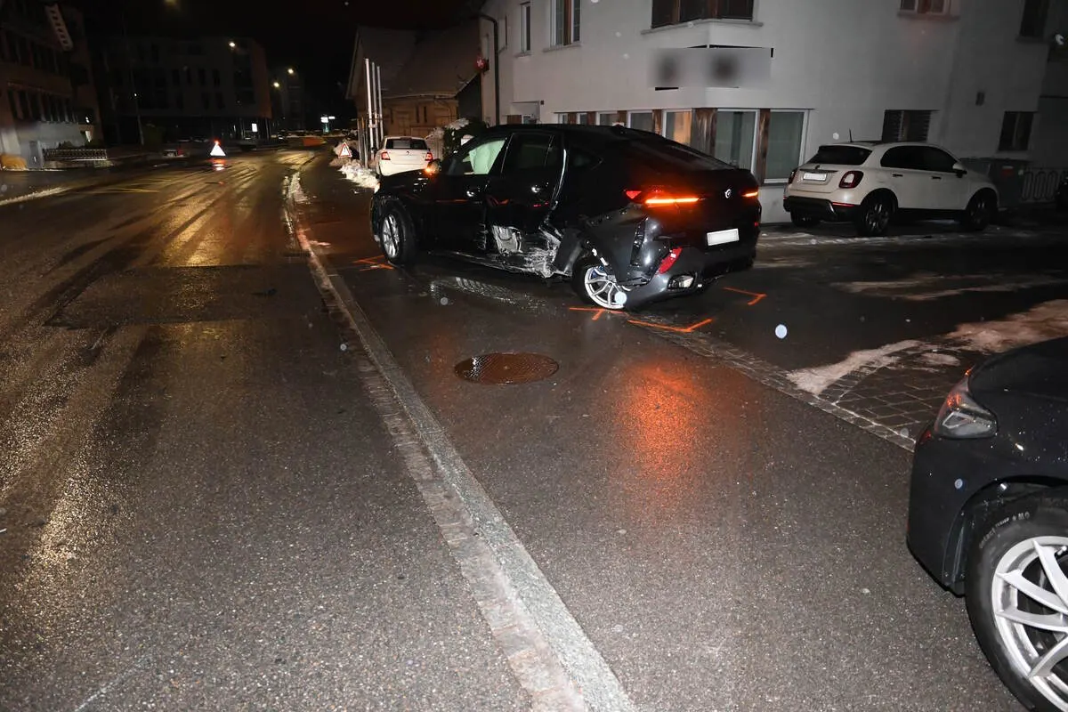 Abtwil SG - Gegen eine Betonmauer geprallt