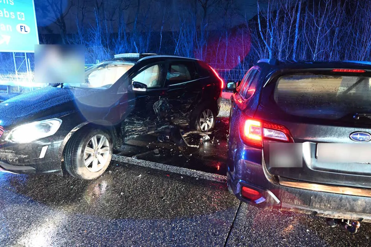 Buchs SG - Folgeunfall nach Selbstunfall - Mehrere Verletzte