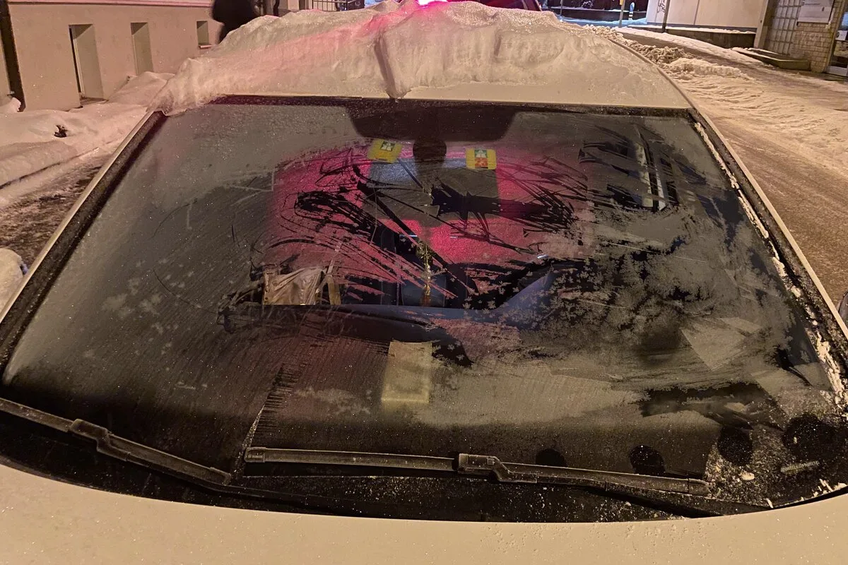 St.Gallen - Starke Sichteinschränkung - Polizei erwischt Autos mit vereisten Scheiben