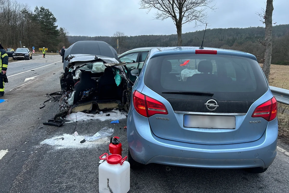 Schwerer Unfall in Schopp RP - Audi in zwei Hälften gerissen